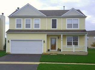 910 Quill Ln, Woodstock, IL 60098