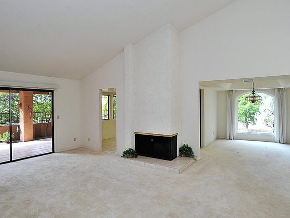 2nd image of 7443 N Fortuna Pl