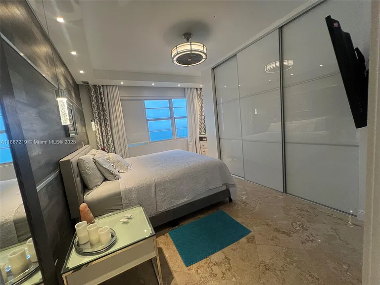 6917 Collins Ave — Photo 6