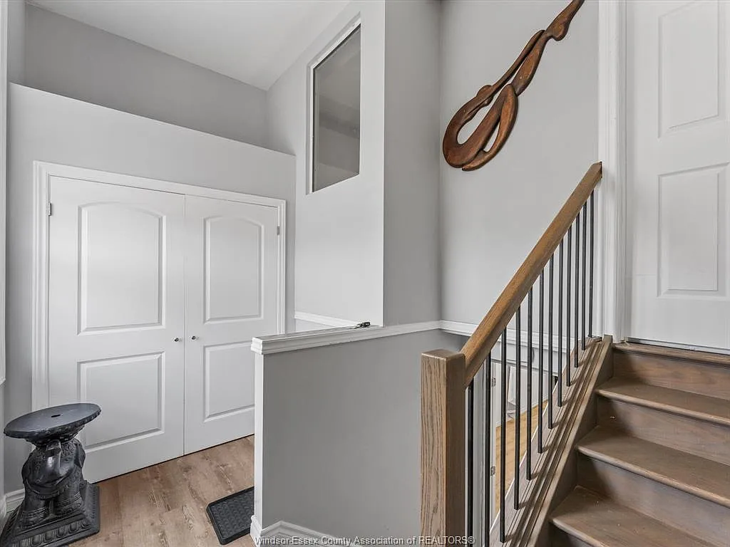 3 bed, $2,900 — Photo 3