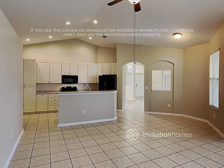 9424 Clover Glen Dr — Photo 6