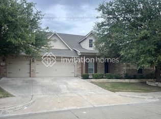1147 Clairemont Ln, Burleson, TX 76028