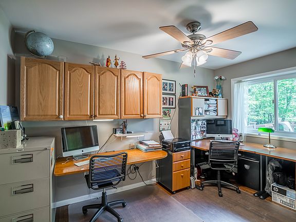 2nd image of 50 Apple Hill Dr