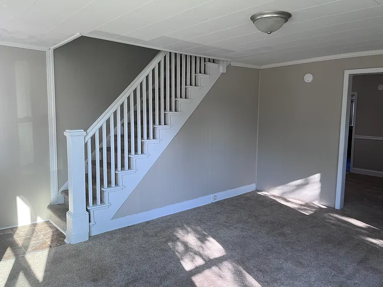 403 Delaware Ave — Photo 11