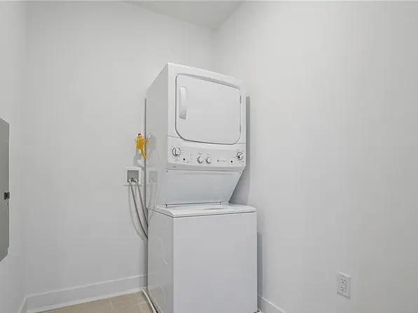 28310 Bradford Ln, Monroe Township, NJ 08831