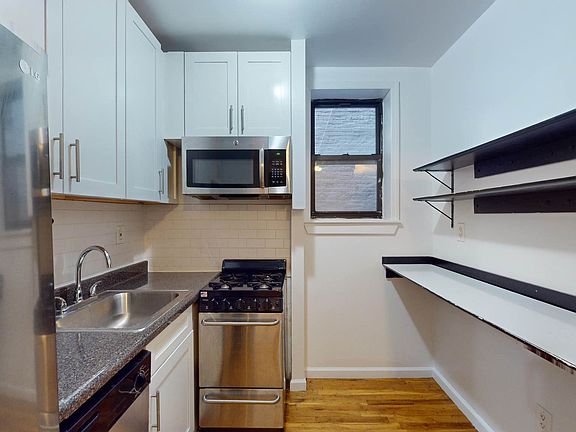 5th image of 1500 1st Ave APT 2B