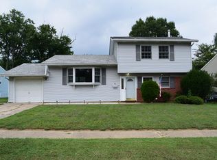 8 Ardmore Rd, Newark, DE 19713