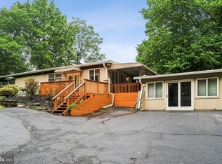 800 Pardee Ln, Wyncote, PA 19095