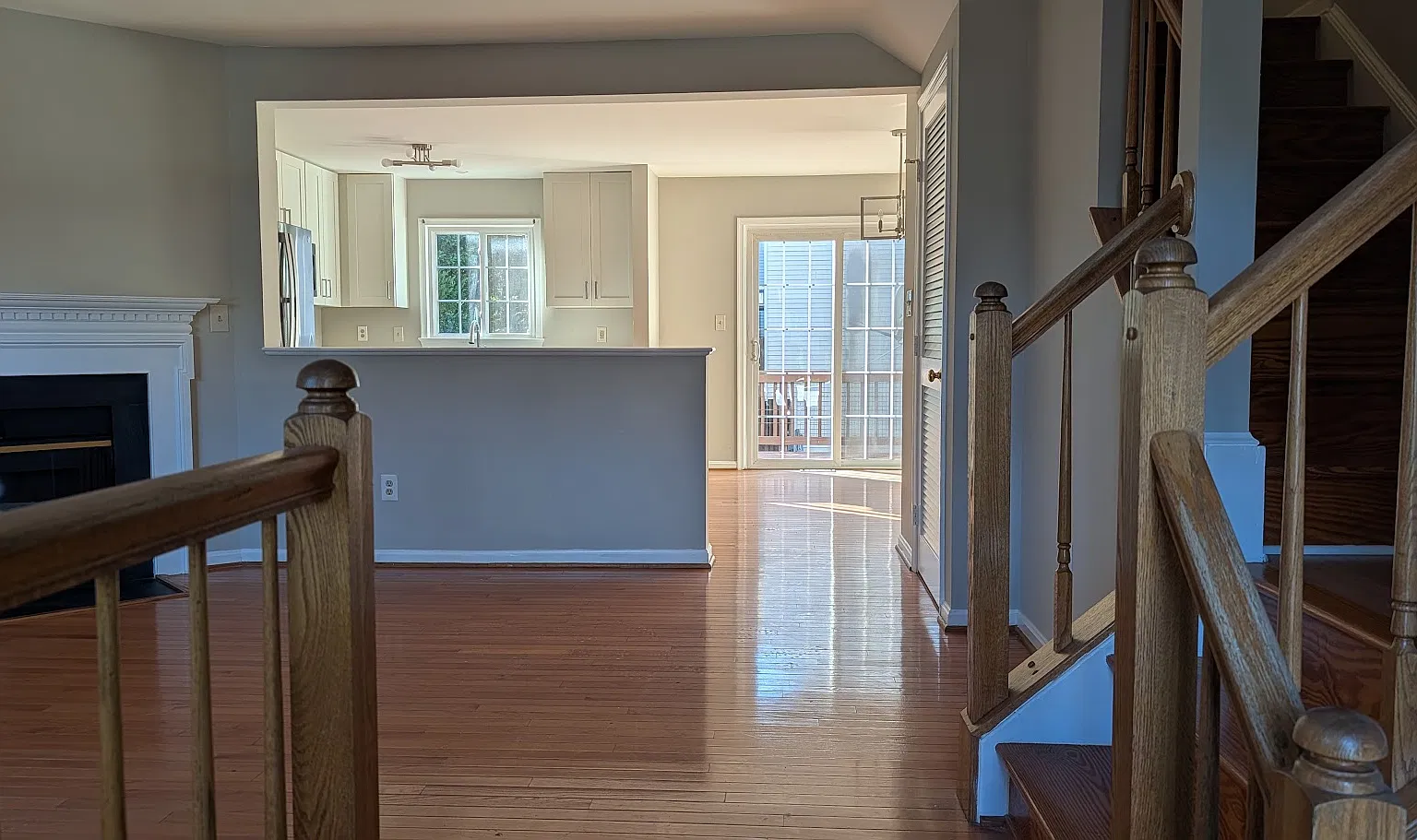 4 bed, 3.5 bath, 1832 sqft, $2,600 — Photo 3