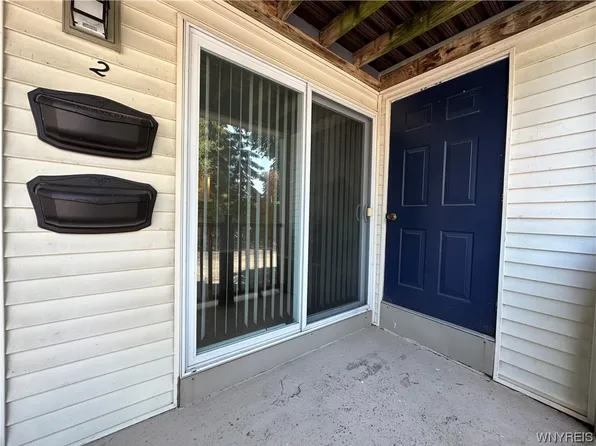 770 W Ferry St APT 2A, Buffalo, NY 14222