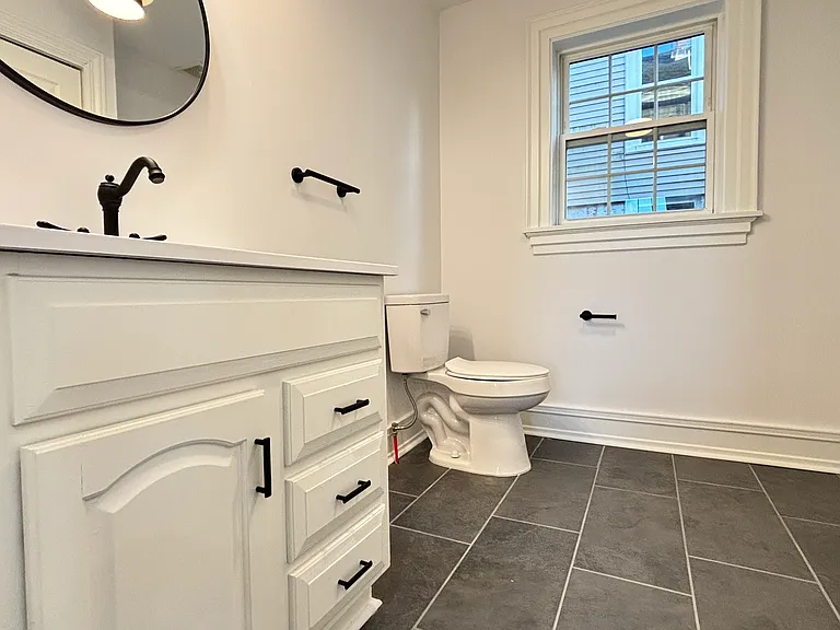 1st Fl - Half Bath off Dining Room