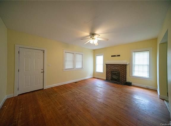 4th image of 428 Tradd St