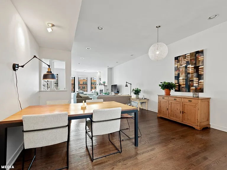353 W Chicago Ave #4E — Photo 8