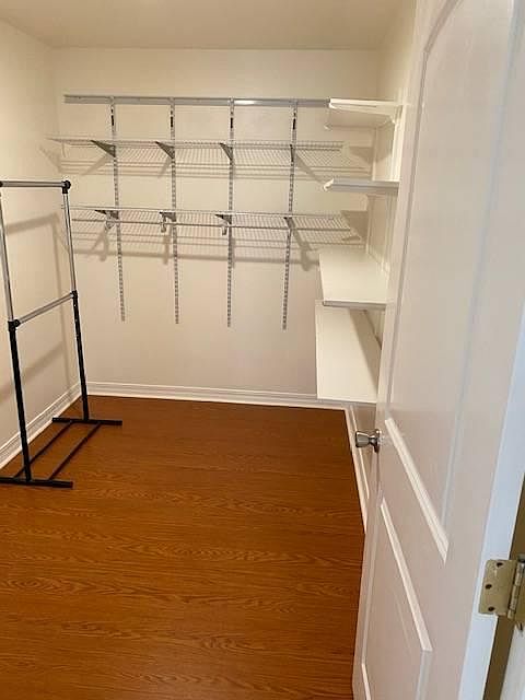 2nd image of 954 34th St
