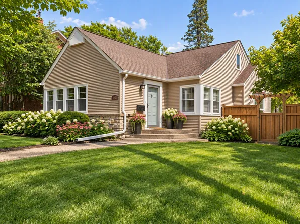 1821 Bohland Ave, Saint Paul, MN 55116