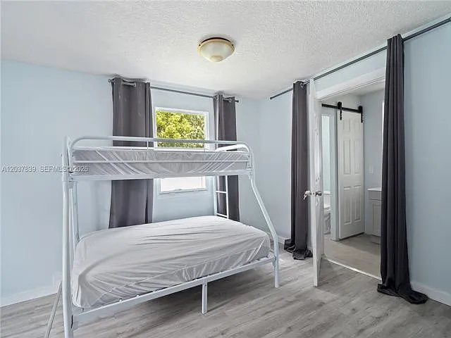 644 SW 7th Ct — Photo 6