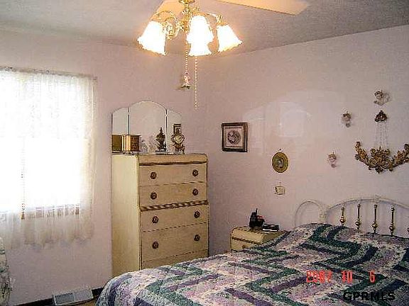 5th image of 6523 S 50th Avenue Cir