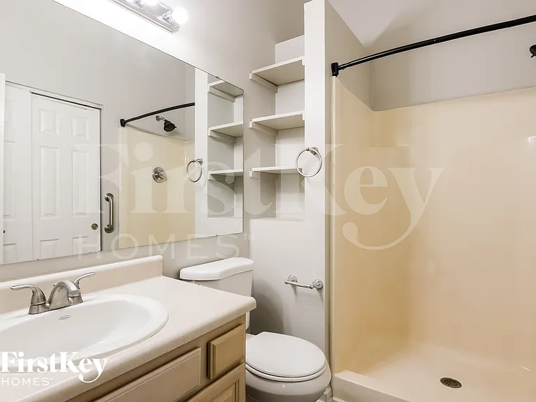 274 Meadow Glen Dr — Photo 9