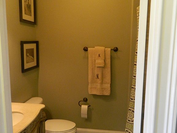 Downstairs full bath