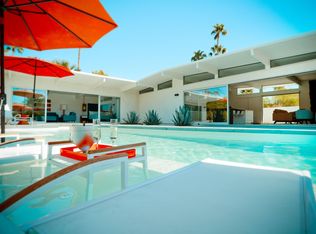 207 N Debby Dr, Palm Springs, CA 92262