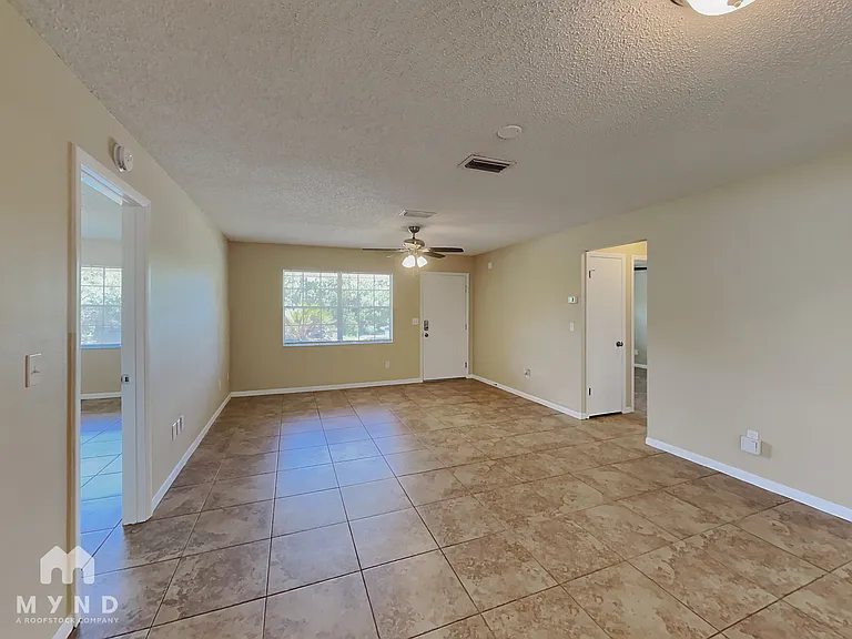 12431 Brookside St — Photo 4