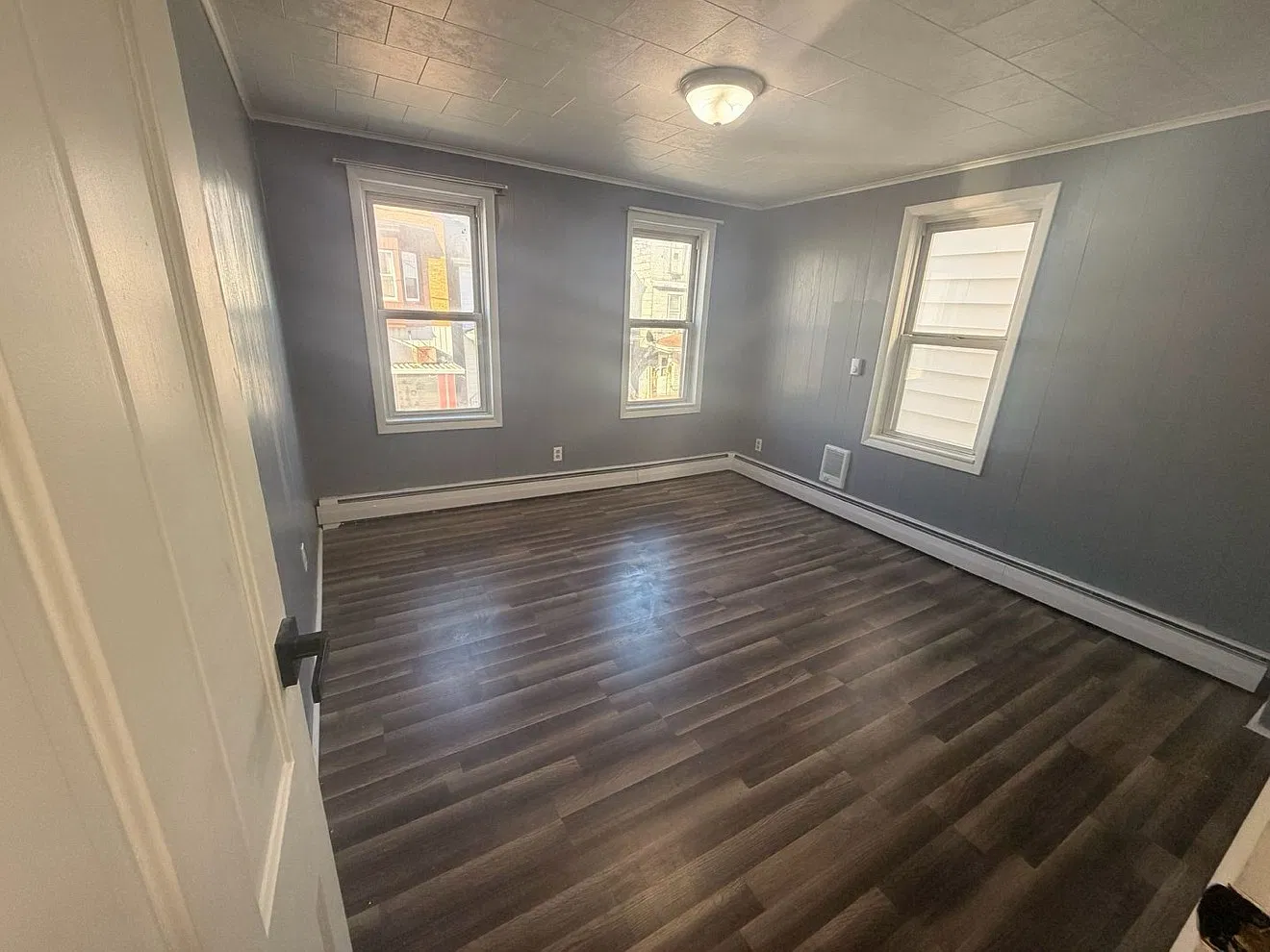 2 bed, 2.5 bath, 1600 sqft, $1,200 — Photo 3