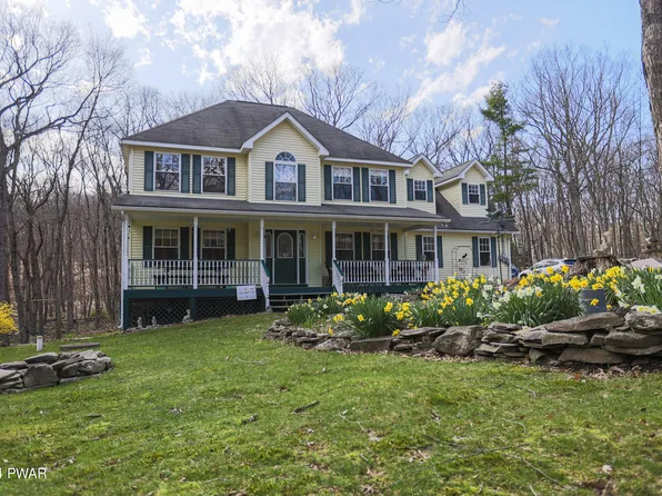 147 Locust Dr, Milford, PA 18337