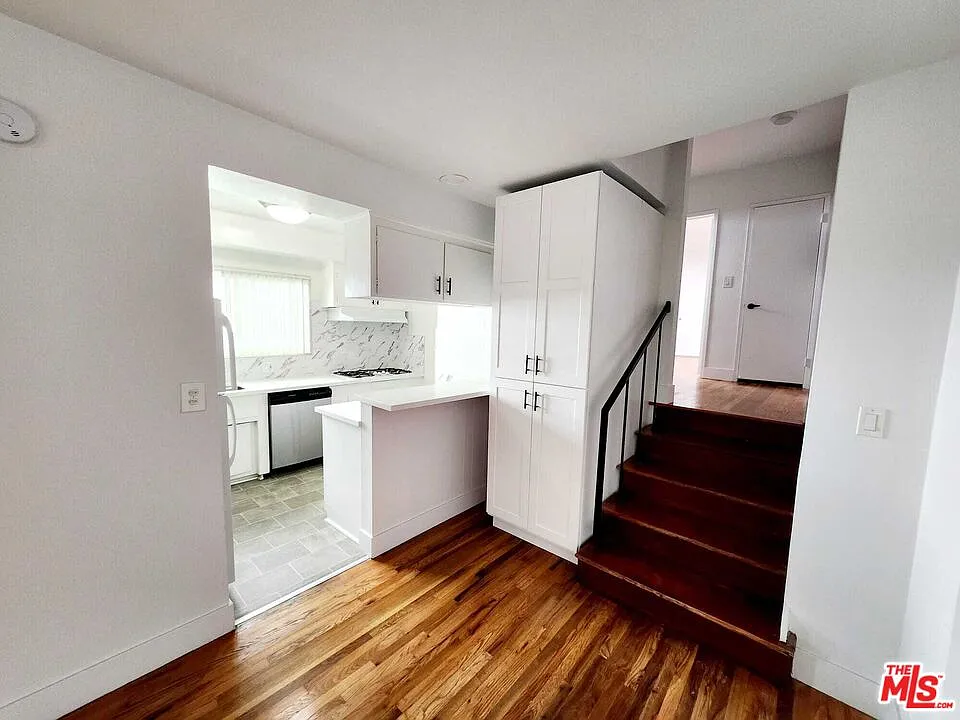 1 bed, $2,995 — Photo 3