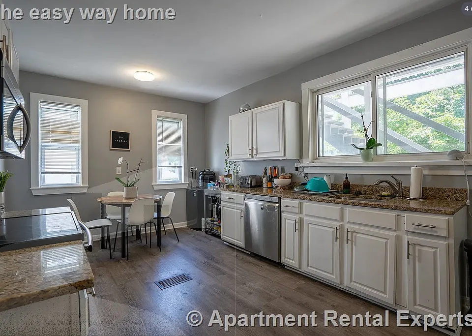 42 Newcastle Rd #1
