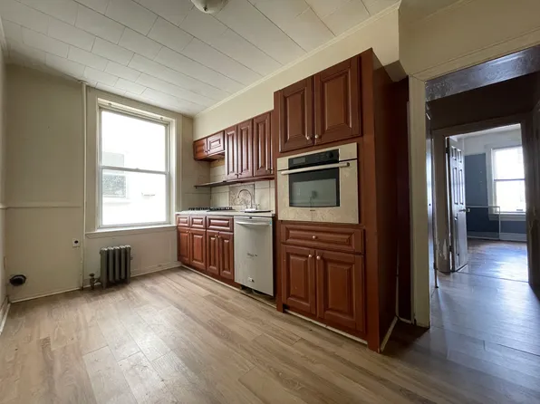 81 Bay 7th Street image 4 of 15