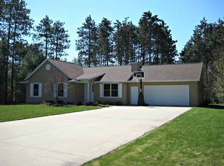 5310 Fox Run Dr, Wisconsin Rapids, WI 54494