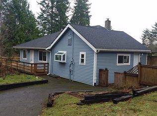 1111 E North Bay Rd, Allyn, WA 98524