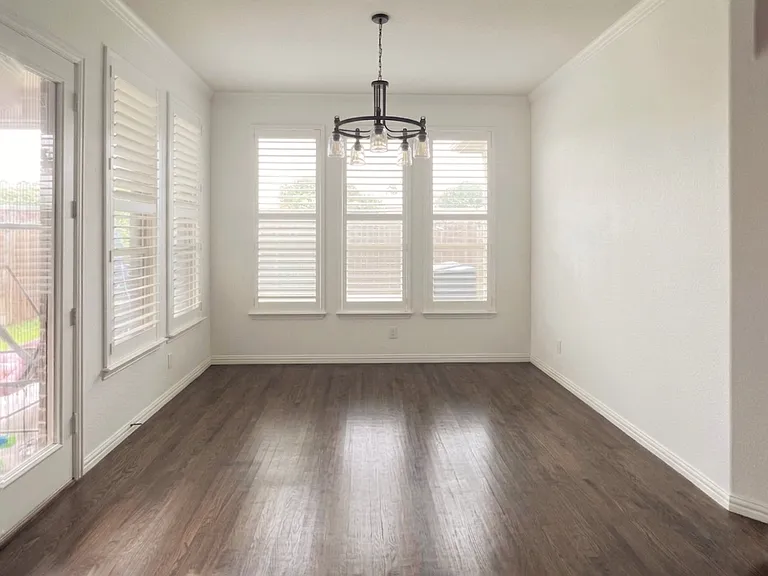 2857 Edinburgh Dr — Photo 7