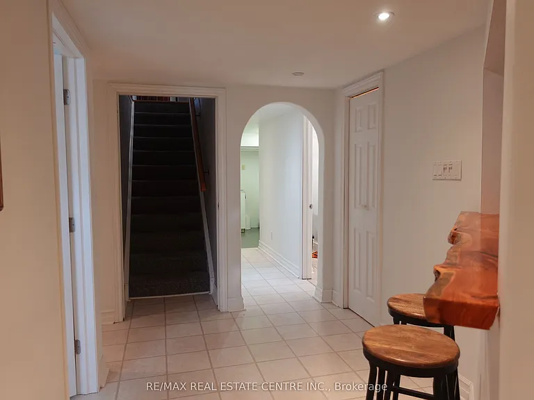 21 Maitland Dr — Photo 33
