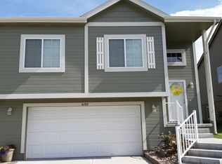 16302 Camden Ave, Omaha, NE 68116