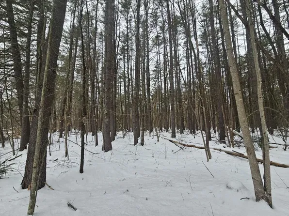 31 N North Fryeburg Road, Fryeburg, ME 04037