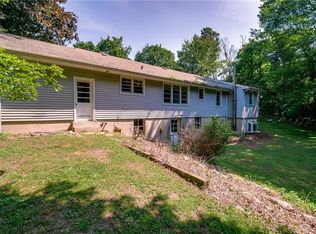 14 Cow Path Dr, Stamford, CT 06902