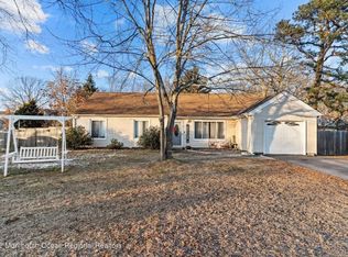 1114 Crystal Dr, Toms River, NJ 08753