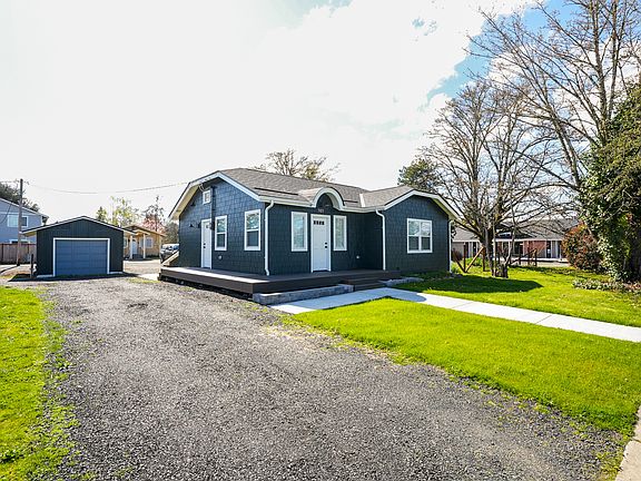 4th image of 305 Yelm Ave W
