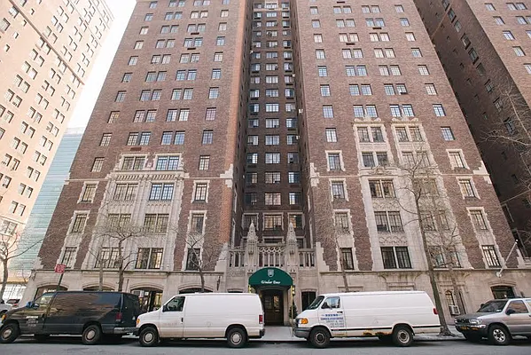 Rented by Compass | media 25