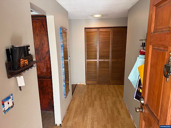 4th image of 1839 Lexington Cir SE