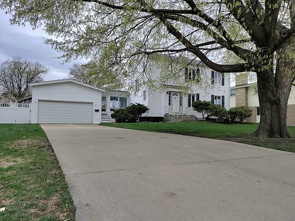 2nd image of 10308 Long Ave