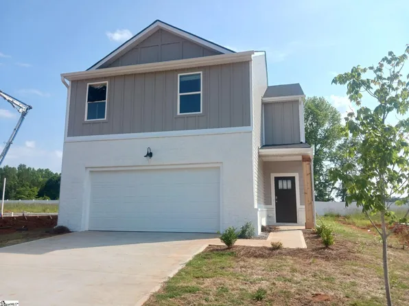 527 Cedar Valley Cir, Piedmont, SC 29673