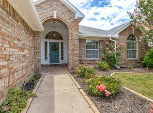 8428 High Brush Dr, Dallas, TX 75249