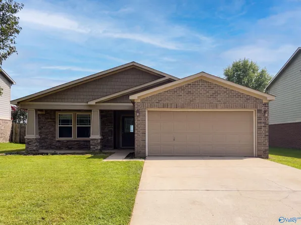 172 Bermuda Lakes Dr, Meridianville, AL 35759