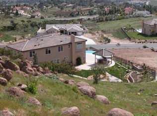 15436 Creek Hills Rd, El Cajon, CA 92021