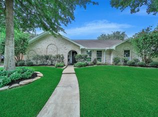 991 Curtin St, Houston, TX 77018