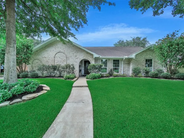 991 Curtin St, Houston, TX 77018