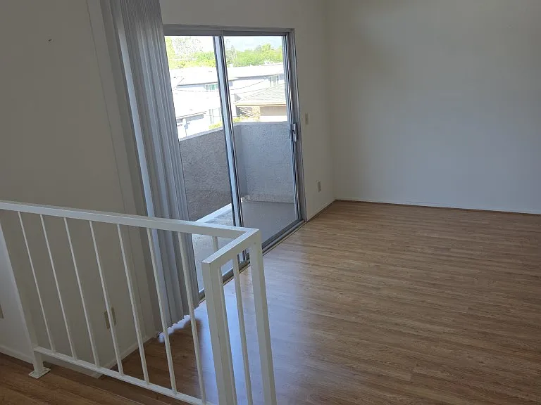 13561 Moorpark St — Photo 18