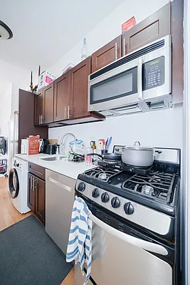 Rented by Living New York | media 10